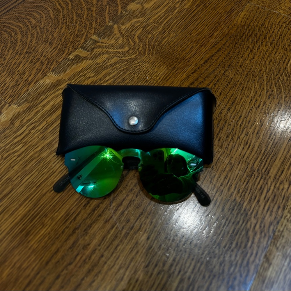 Super sunglasses